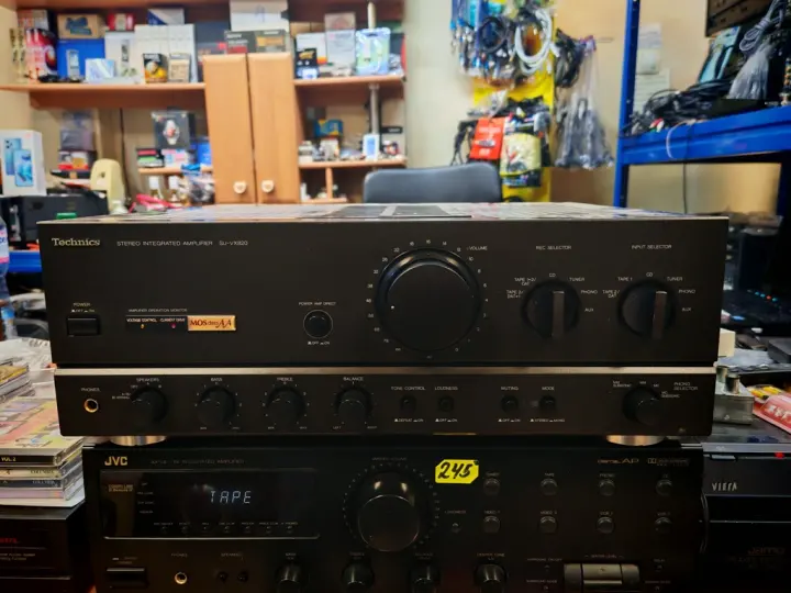 TECHNICS SU-VX820