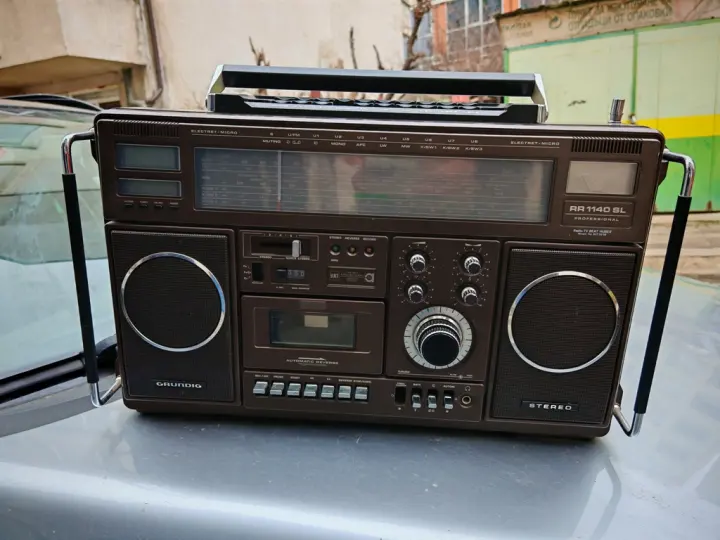 GRUNDIG PROFESIONAL RR 1140 SL