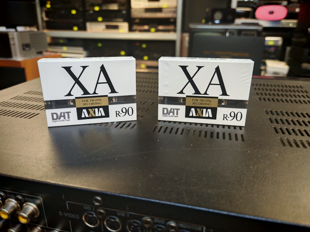 AXIA XA-R90