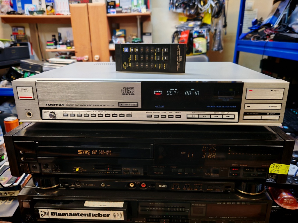 TOSHIBA XR-Z70 – снимка 1