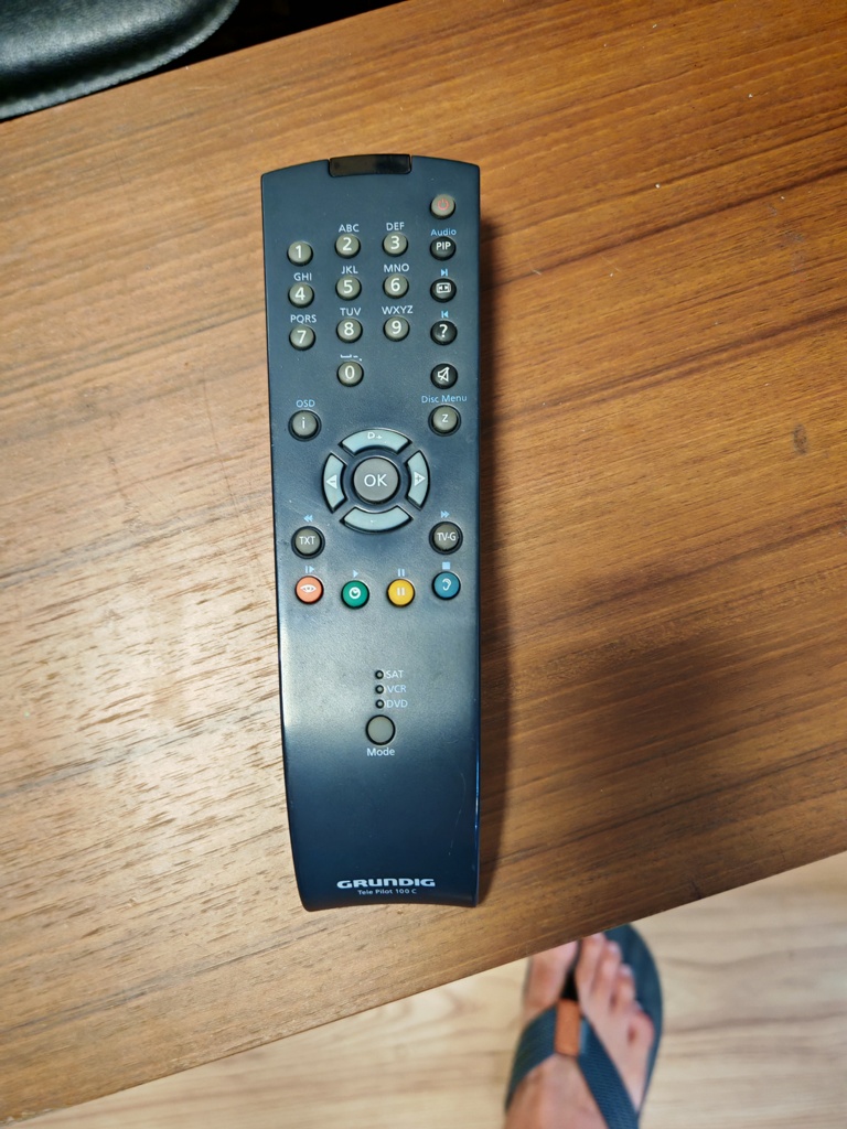 GRUNDIG TELE PILOT 100C