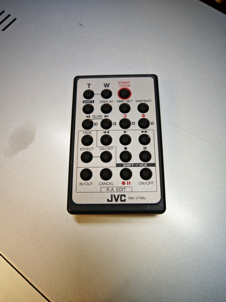 JVC RM-V716U