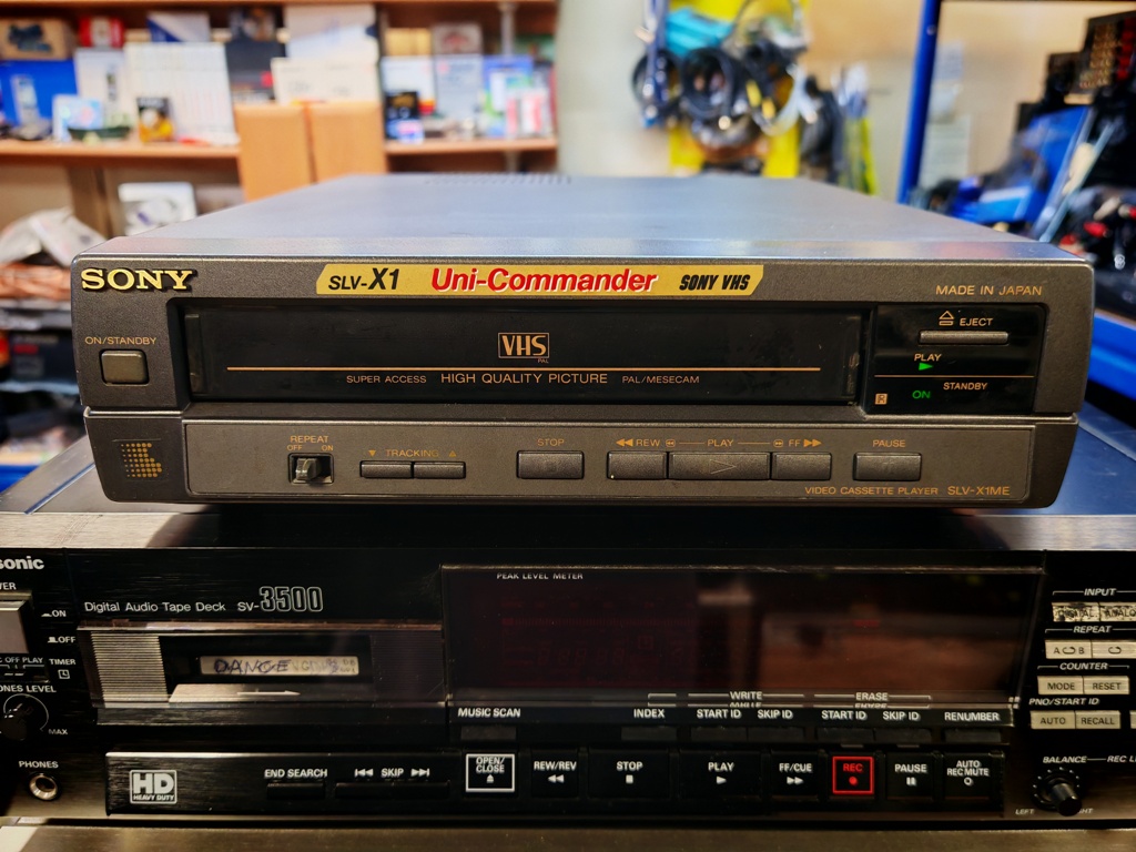 SONY SLV-X1