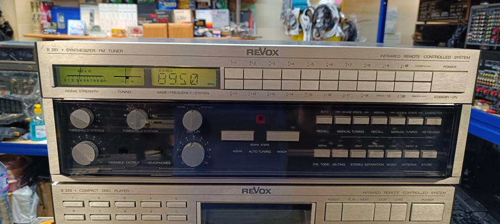 REVOX B261