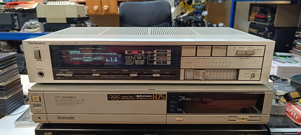 TECHNICS SU-Z55