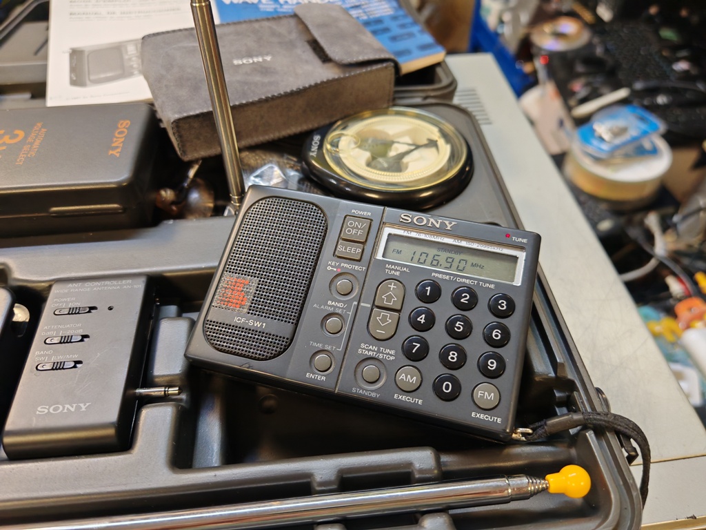 SONY ICF-SW1