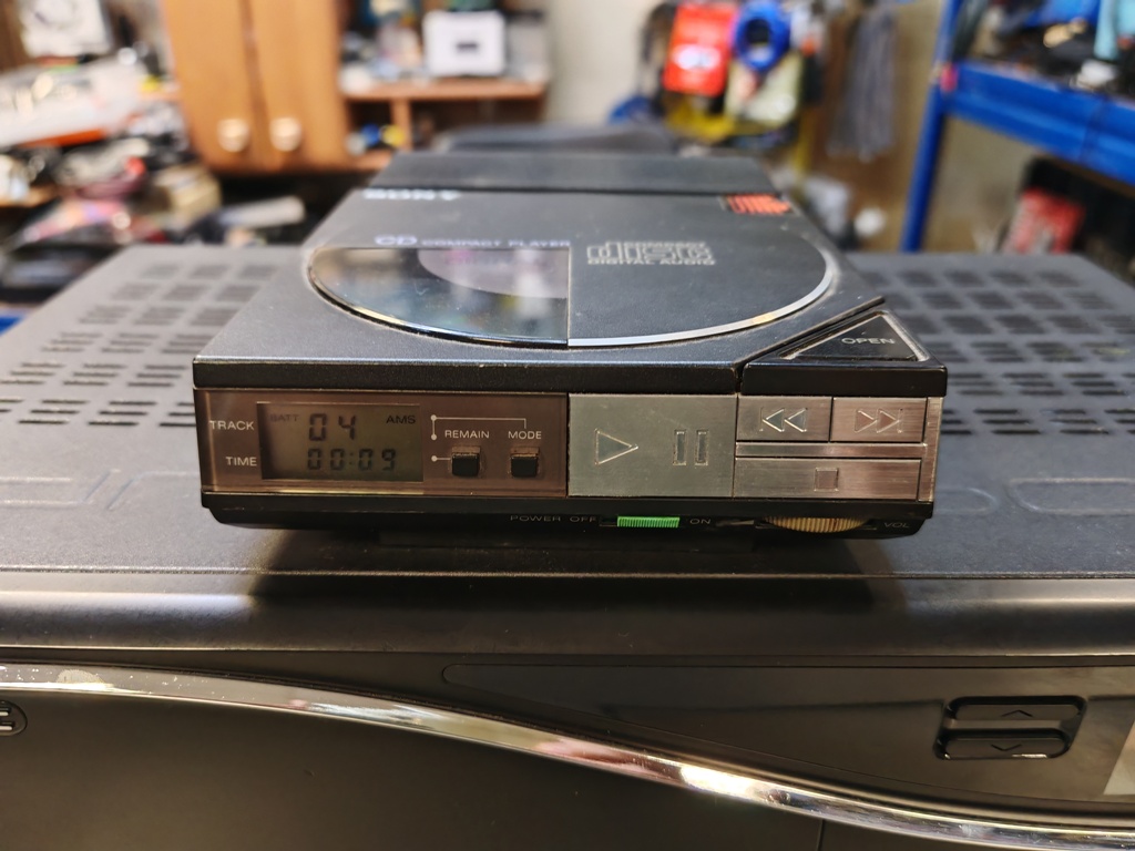 SONY D-50